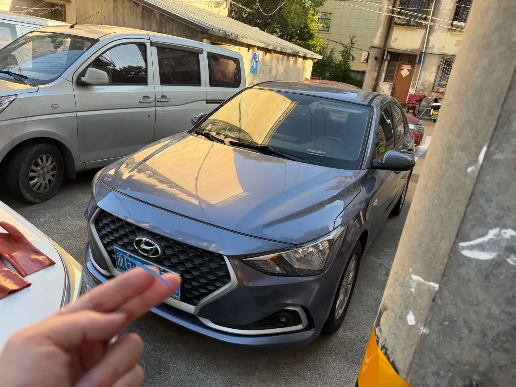 2017 HYUNDAI CELESTA view 1