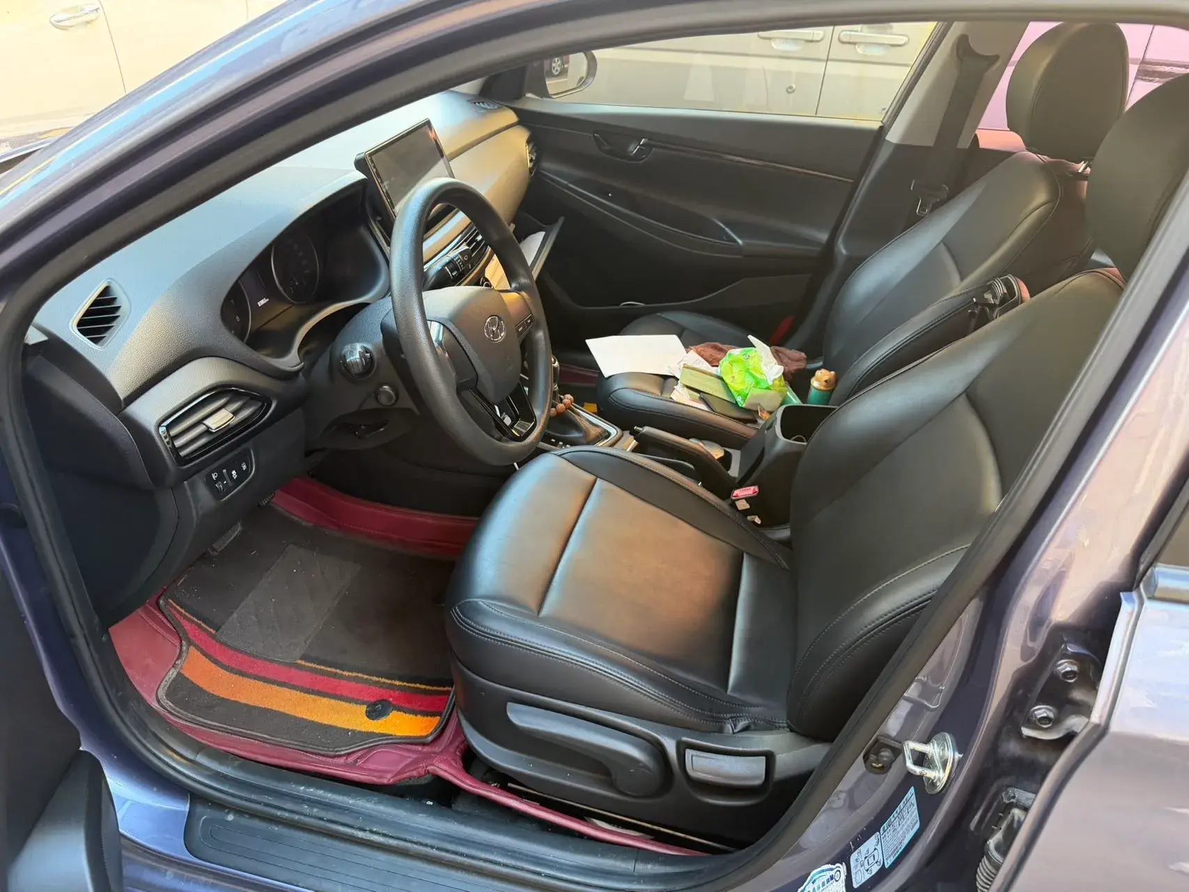 2017 HYUNDAI CELESTA thumbnail 3