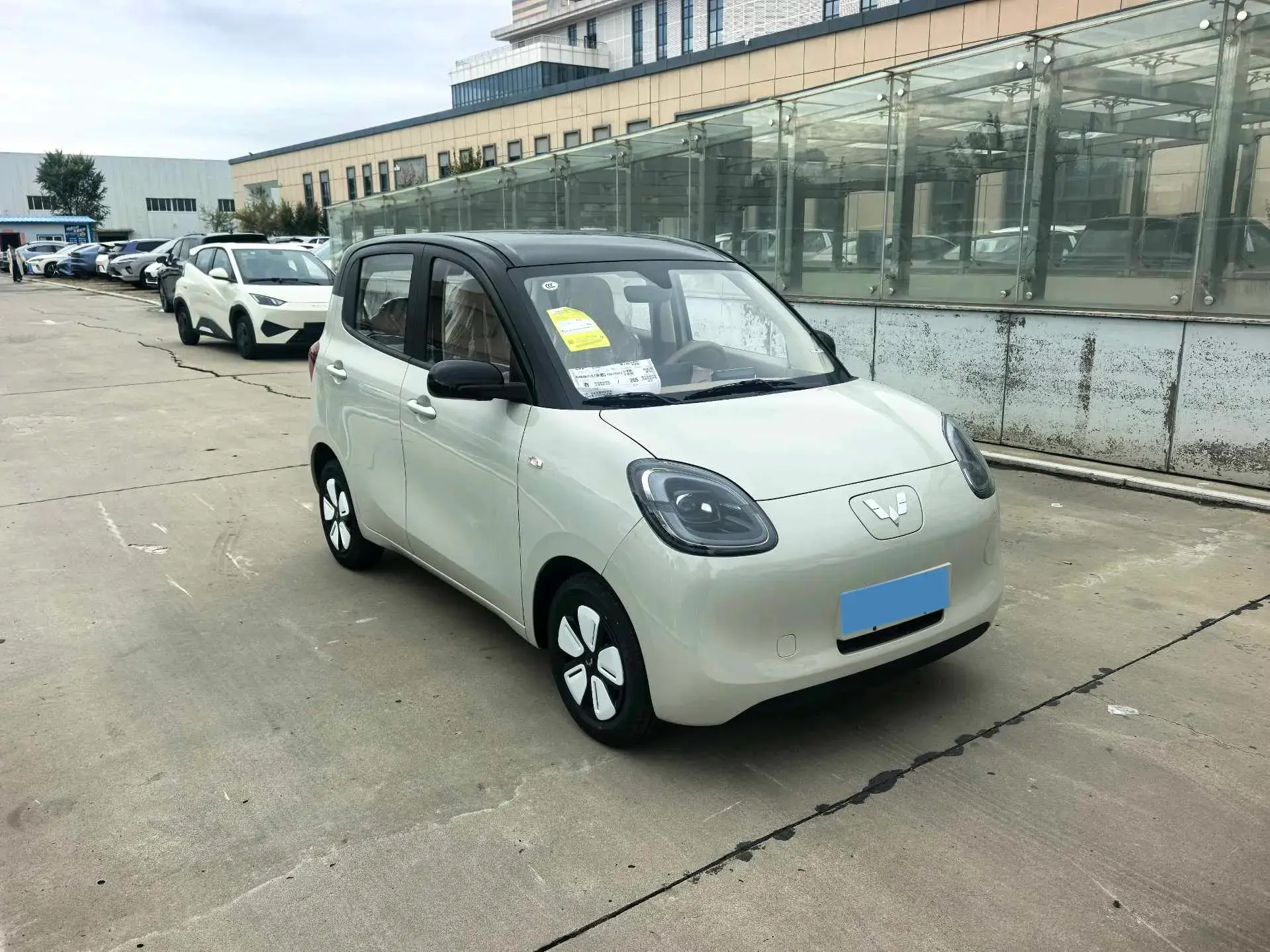 2025 WULING HONGGUANG thumbnail 3