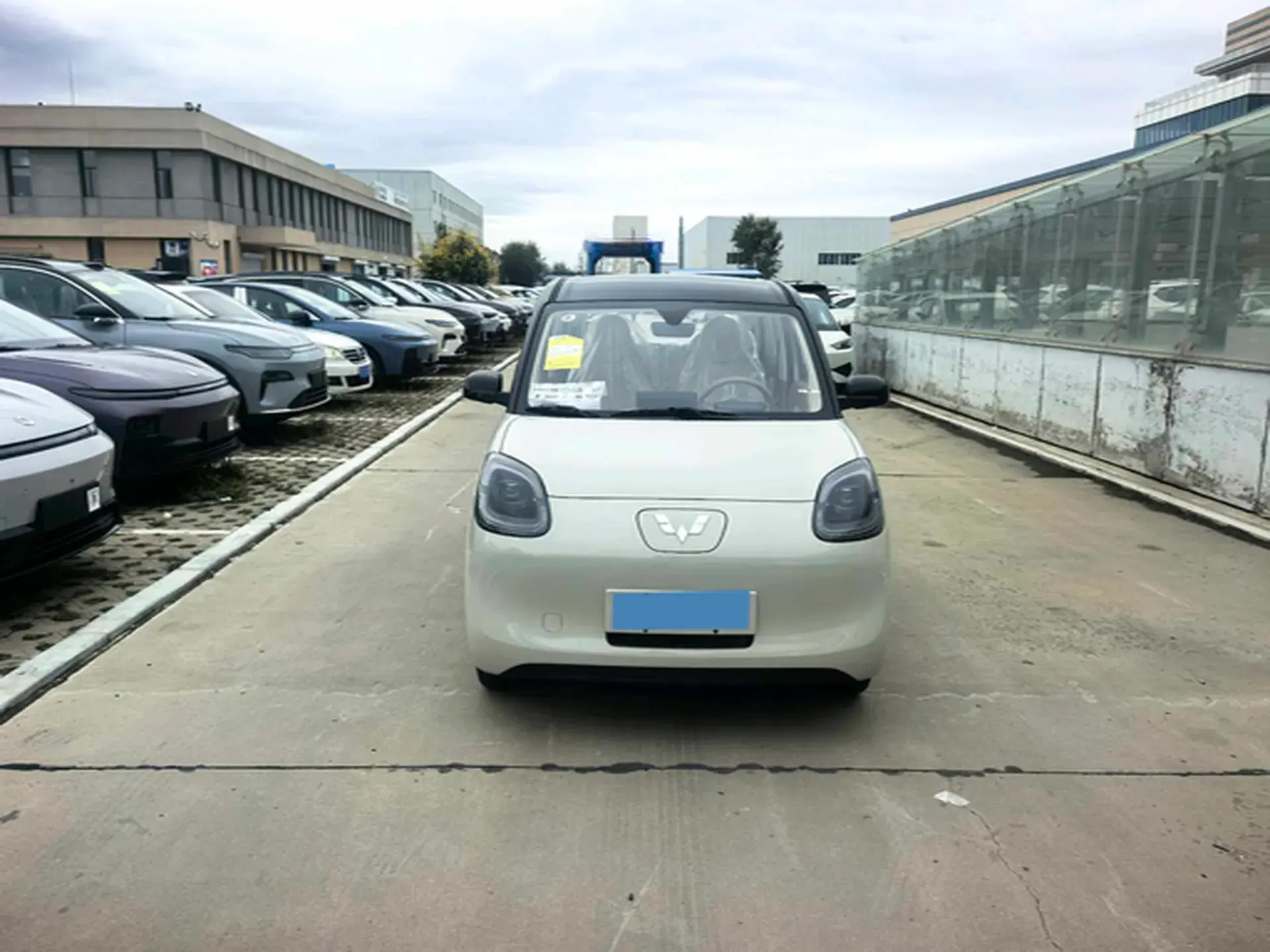 2025 WULING HONGGUANG thumbnail 2