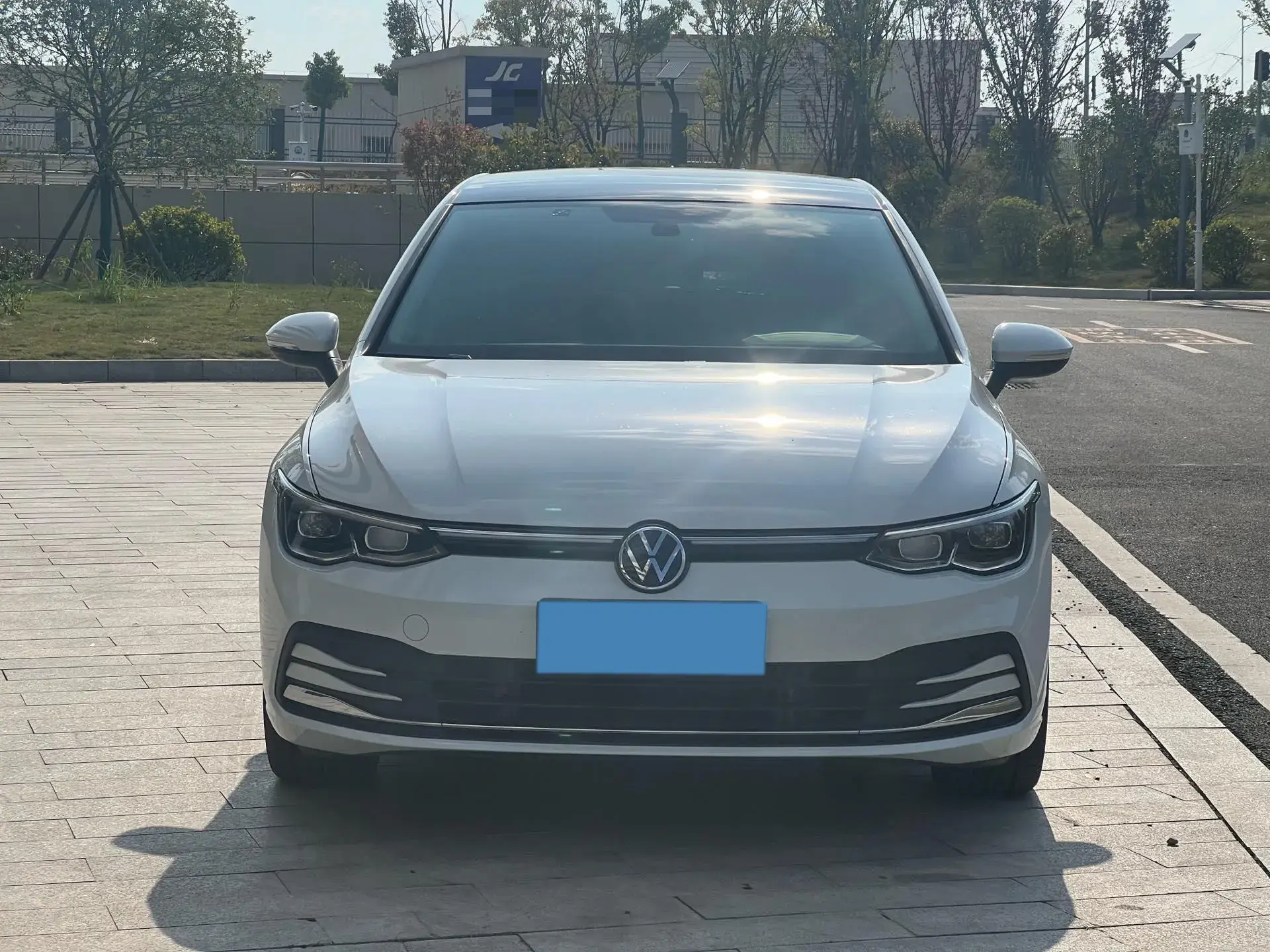 2023 VOLKSWAGEN GOLF thumbnail 2