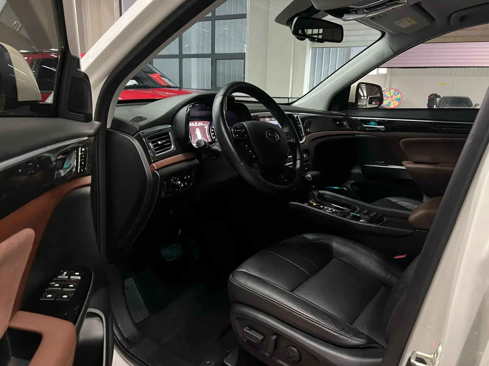 2017 GAC TRUMPCHI thumbnail 4