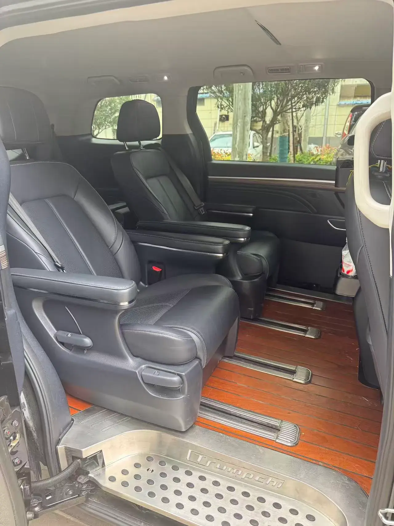 2021 GAC TRUMPCHI thumbnail 4