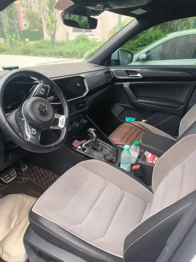 2019 VOLKSWAGEN TAYRON thumbnail 2