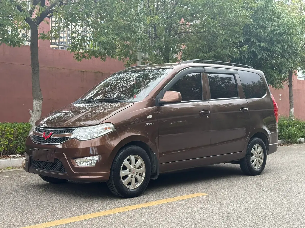 2016 WuLing HongGuang 1.5L 112HP L4 5MT