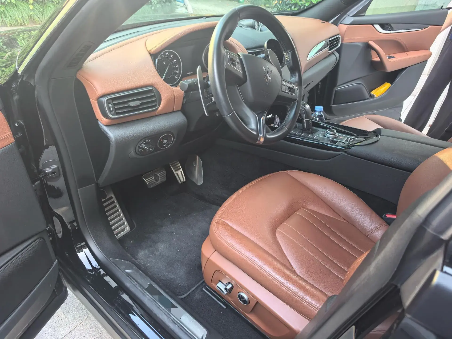 2021 MASERATI LEVANTE thumbnail 4