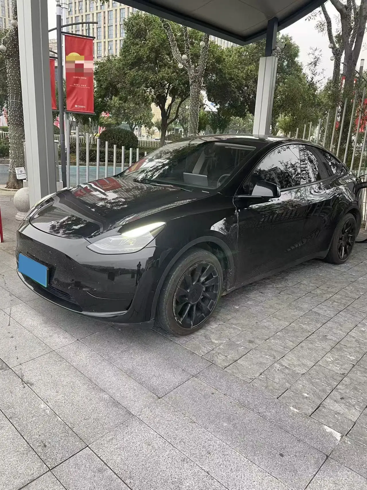 2022 TESLA MODEL view 1