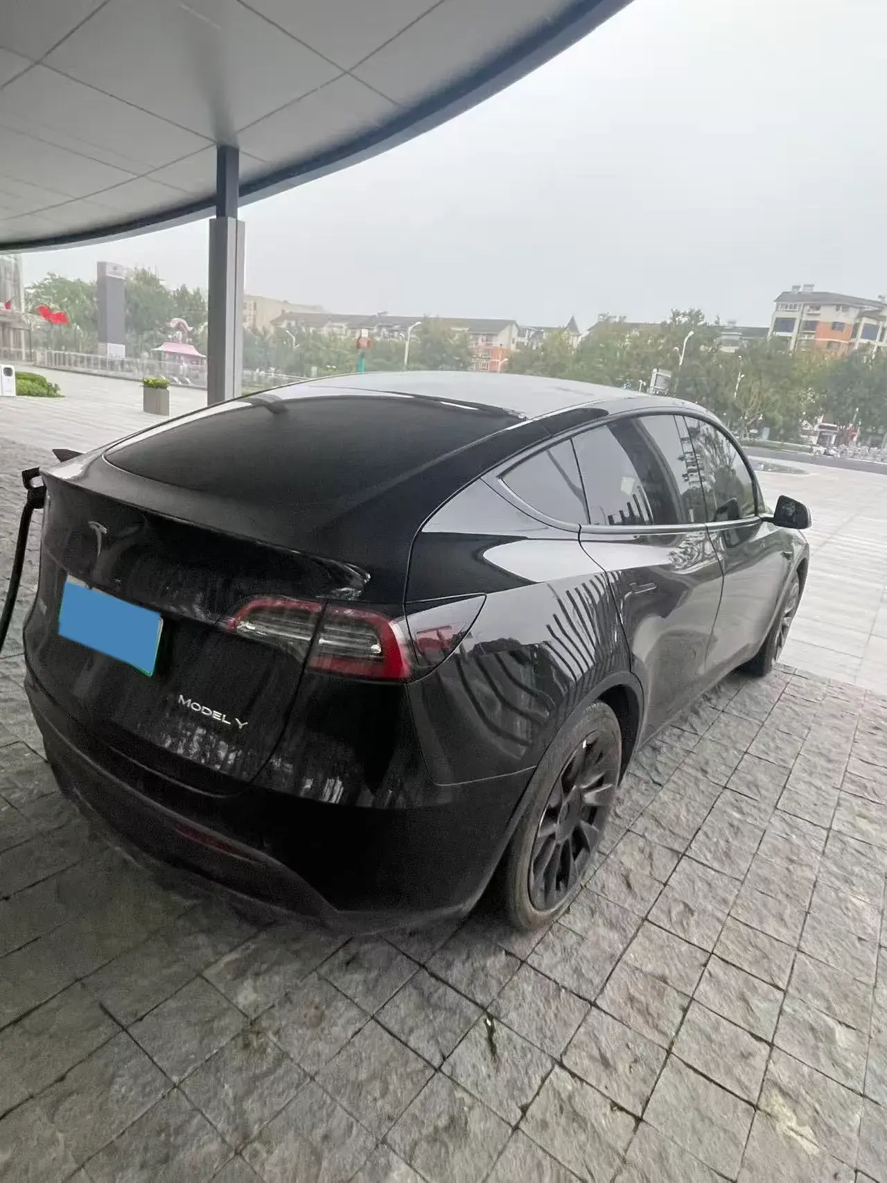 2022 TESLA MODEL thumbnail 4