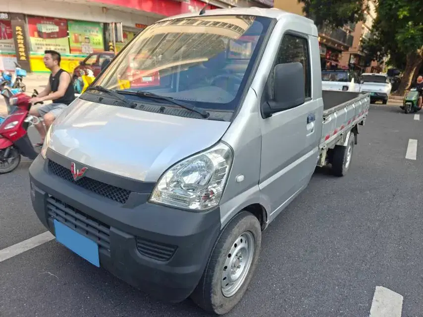 2021 WuLing RongGuang Mini Truck 1.5L 99HP L4 5MT