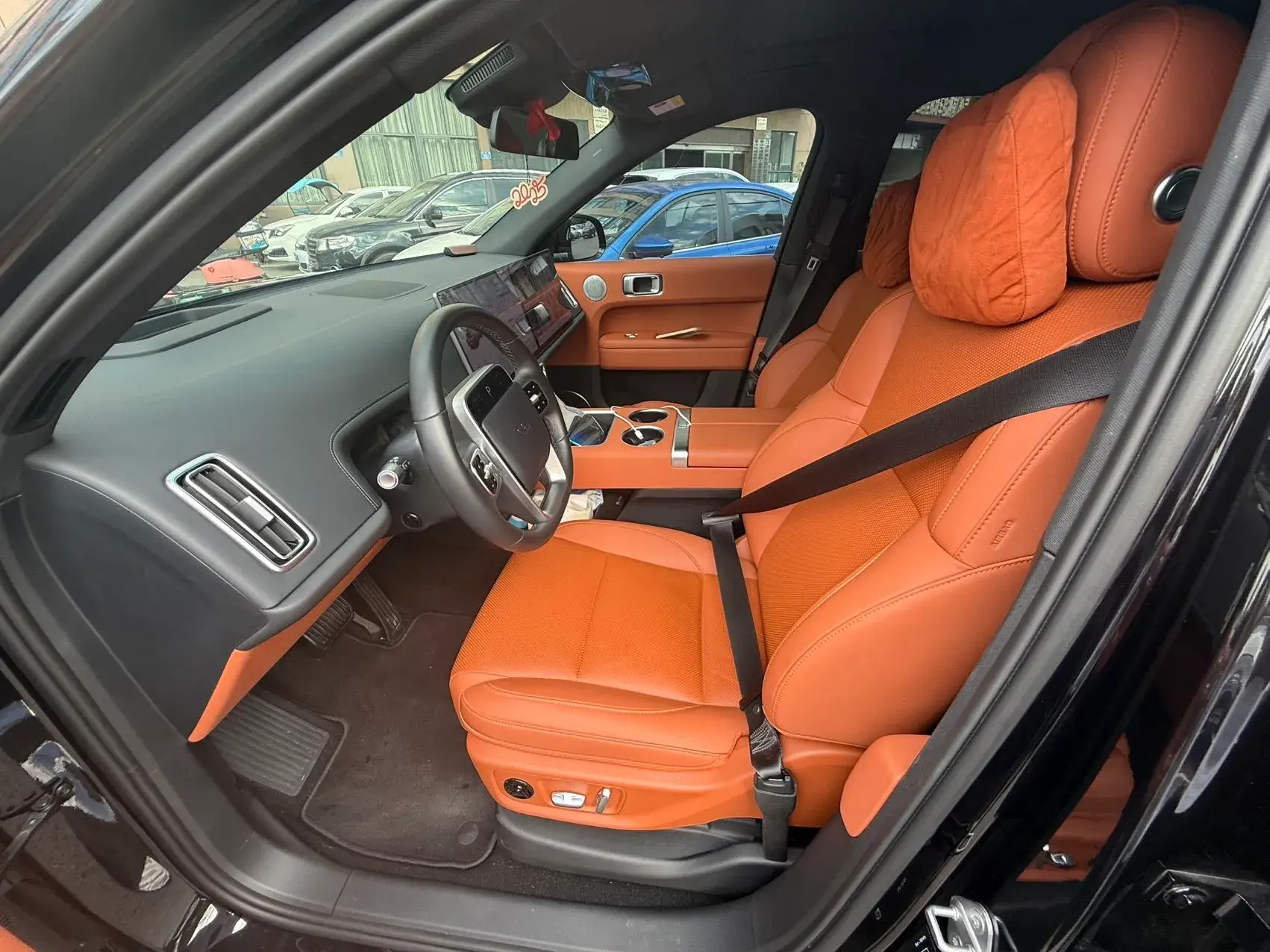 2024 LI L6 thumbnail 4