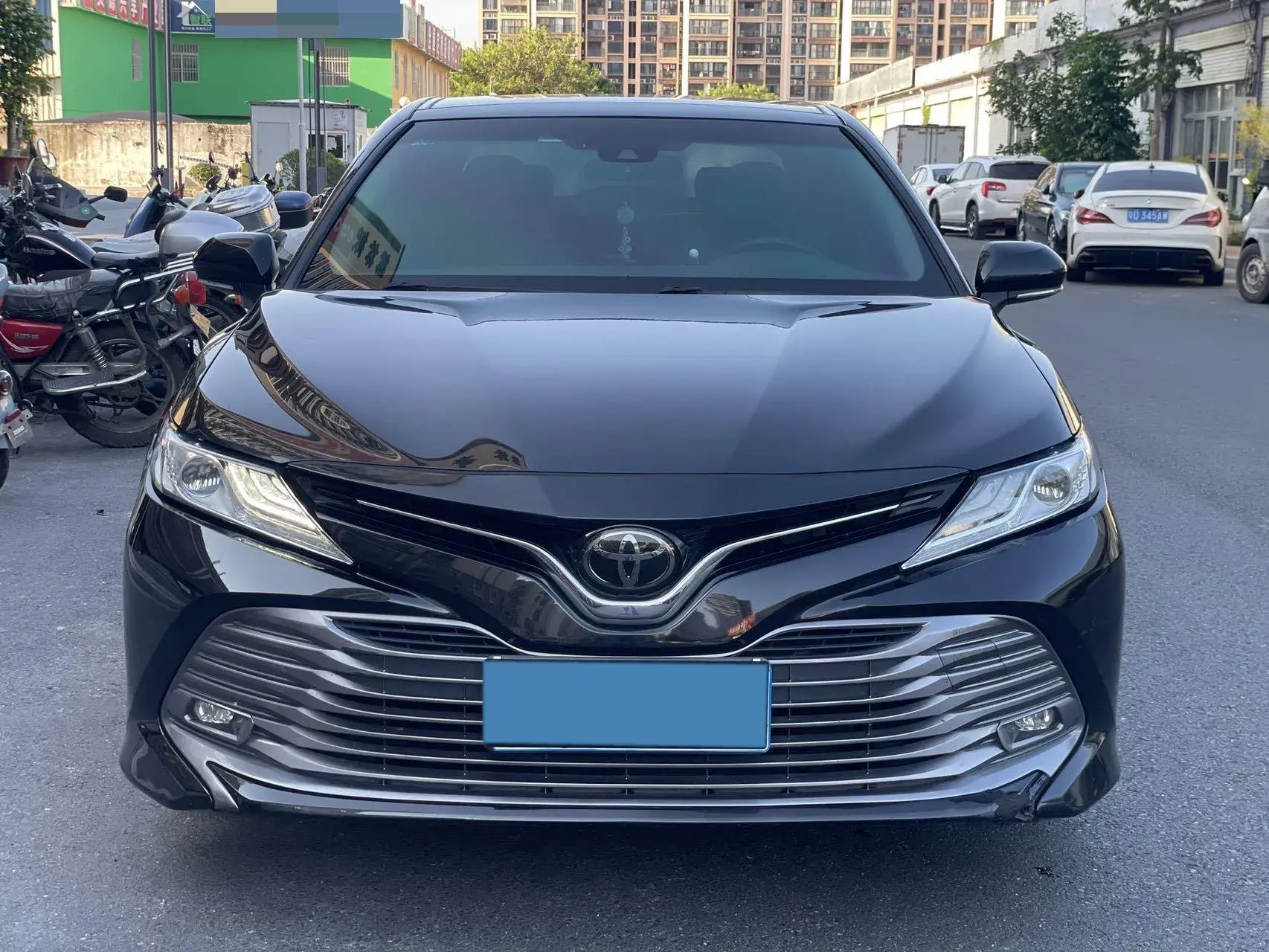 2019 TOYOTA CAMRY thumbnail 2