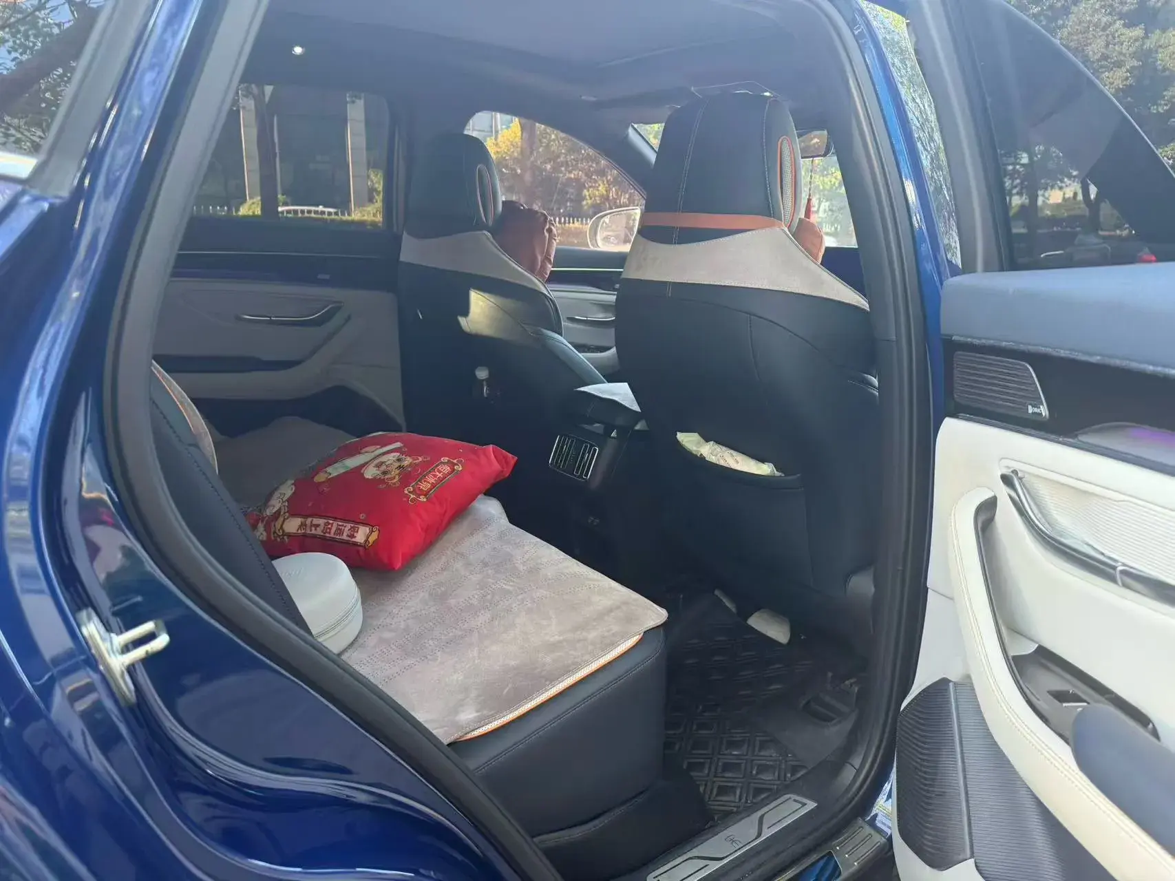 2022 BYD SONG thumbnail 3