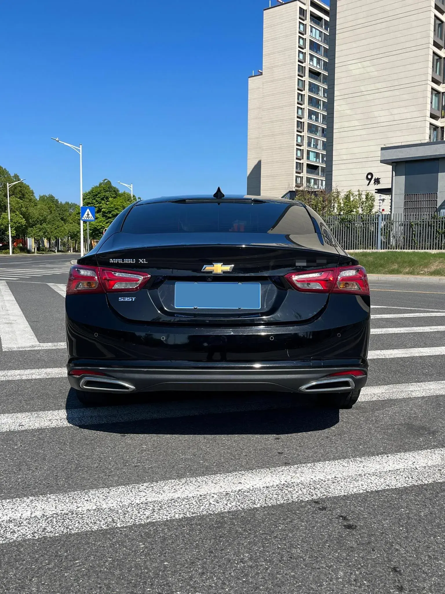 2021 CHEVROLET MALIBU thumbnail 4