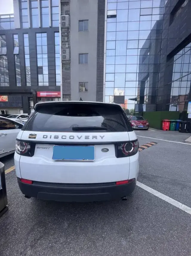 2018 LAND ROVER thumbnail 2