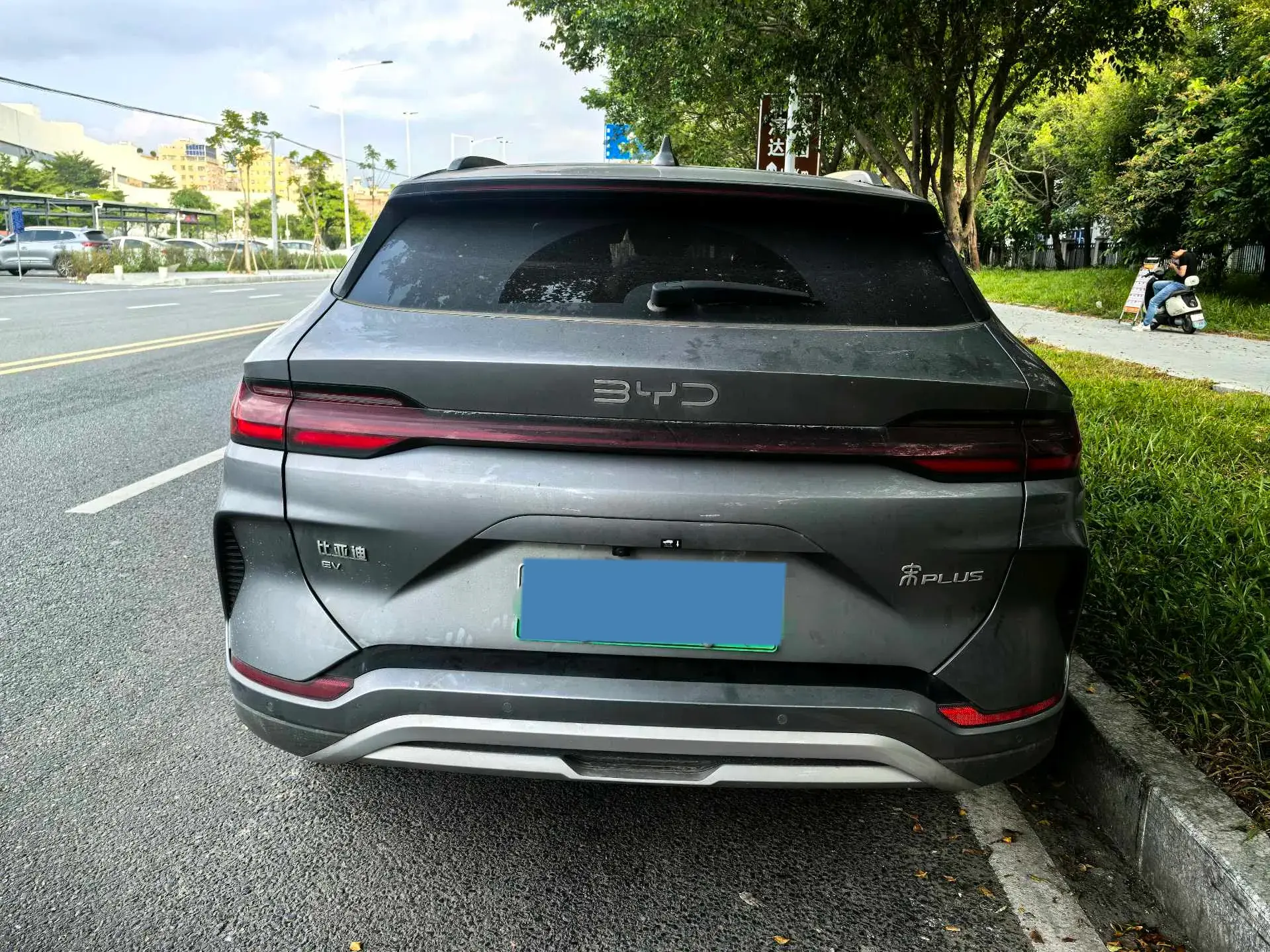 2024 BYD SONG thumbnail 3