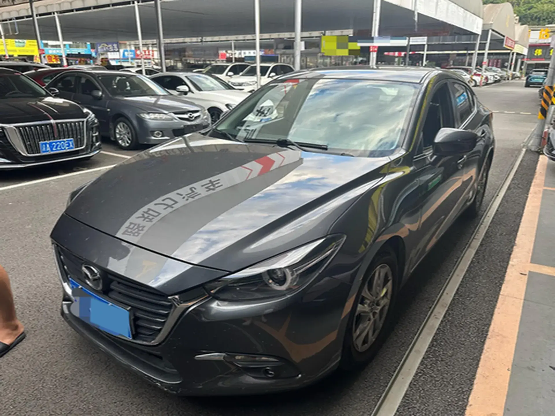 2017 MAZDA 3 view 1