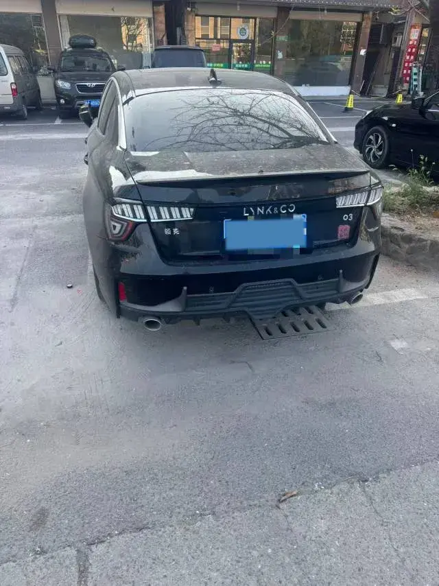 2021 LYNK&CO 03 thumbnail 4