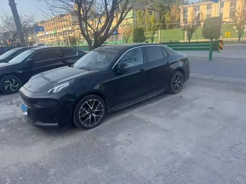 2021 LYNK&CO 03 thumbnail 3