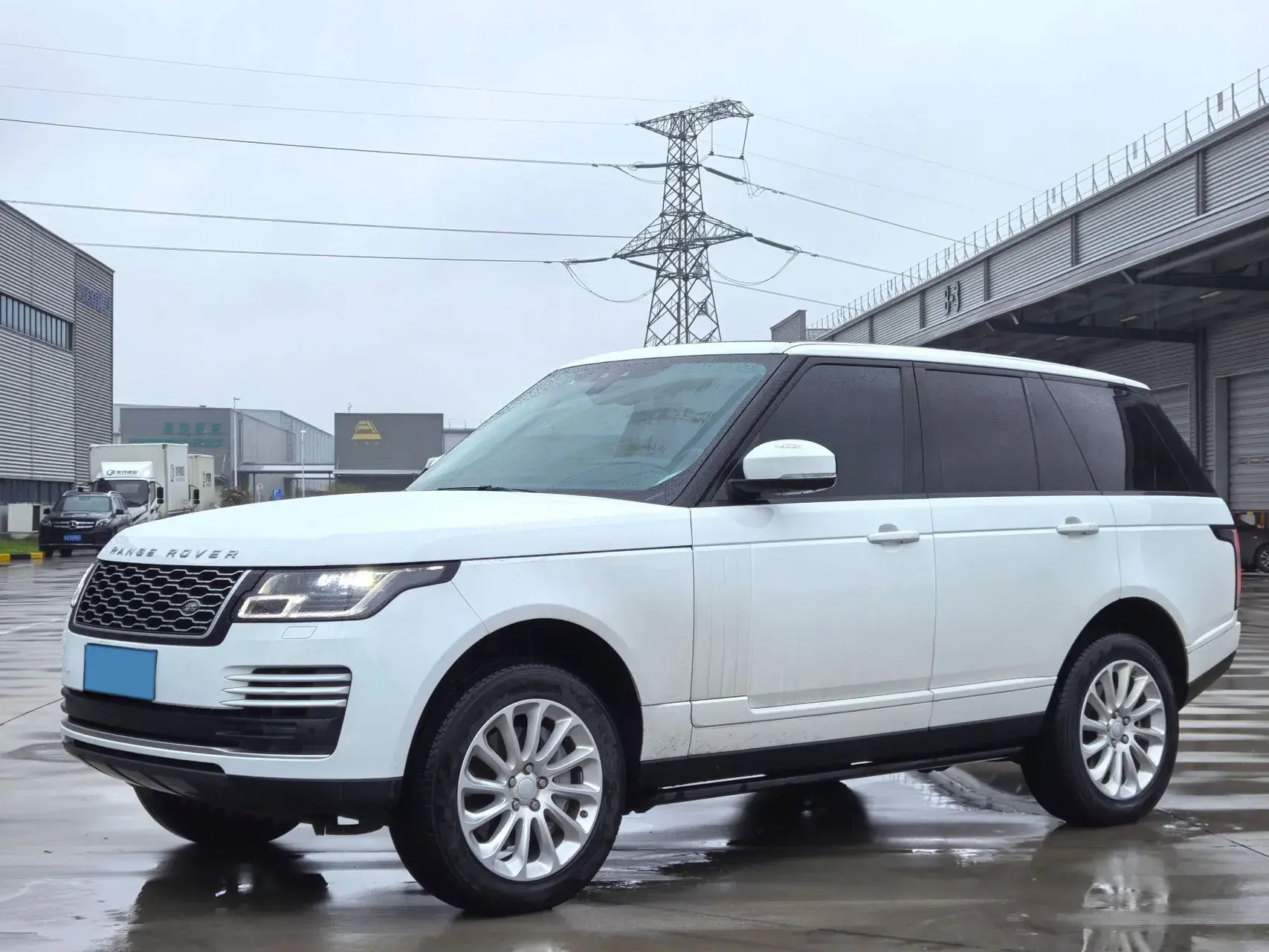2021 LAND ROVER view 1