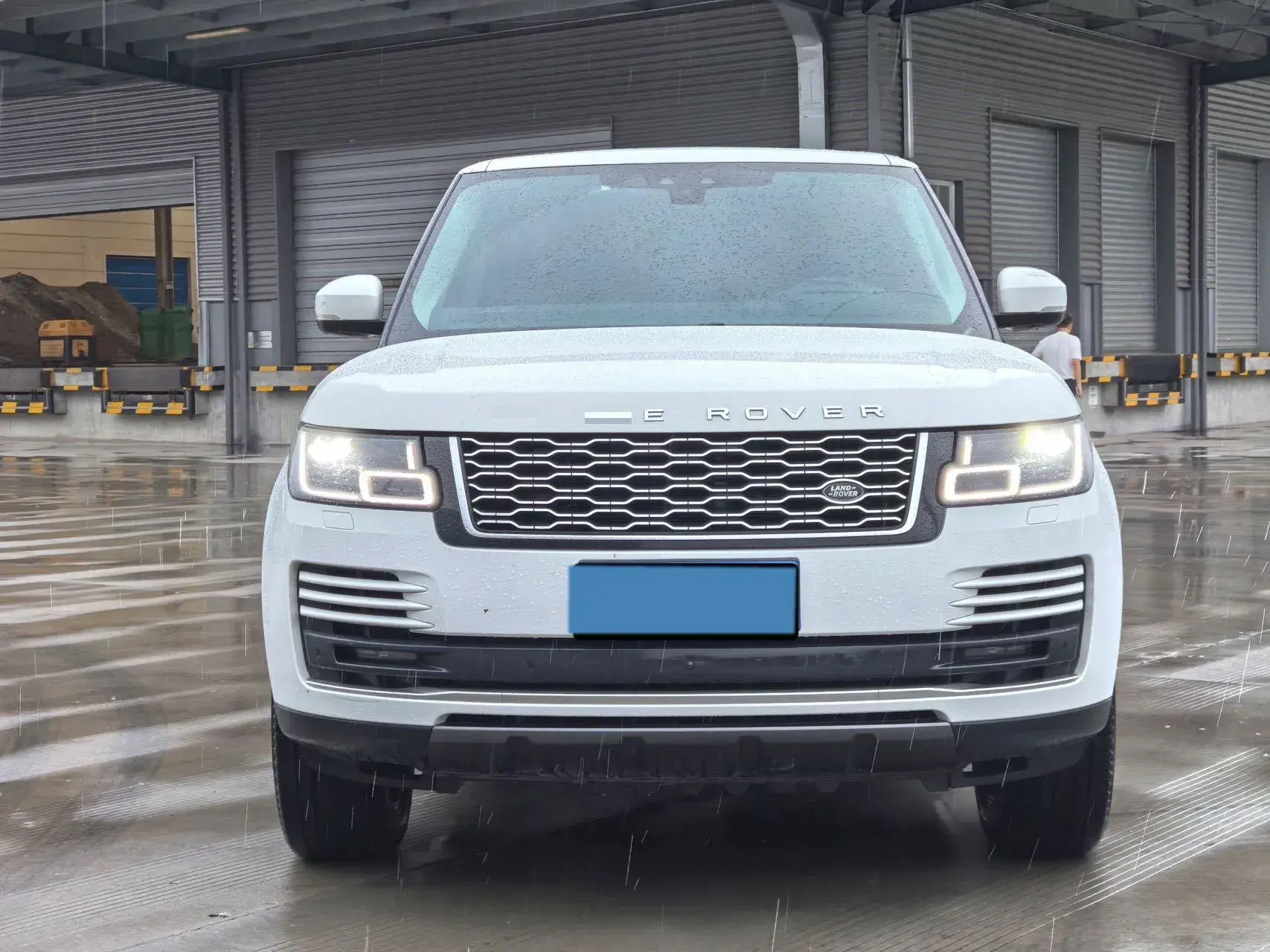 2021 LAND ROVER thumbnail 2