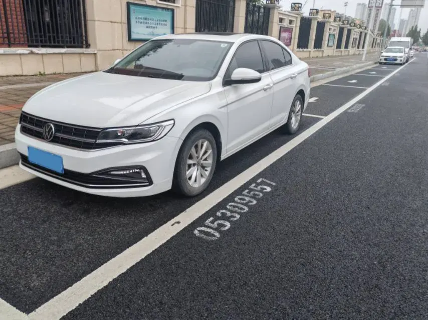 2020 VOLKSWAGEN BORA view 1