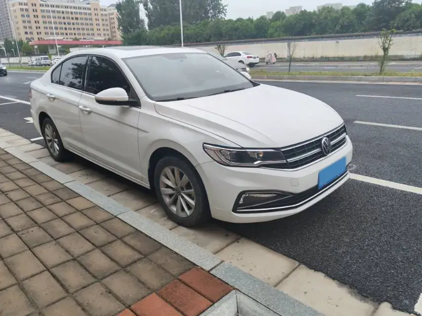 2020 VOLKSWAGEN BORA thumbnail 3