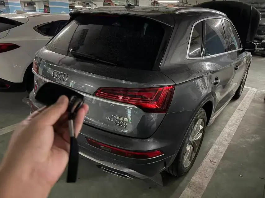 2022 AUDI Q5L thumbnail 3