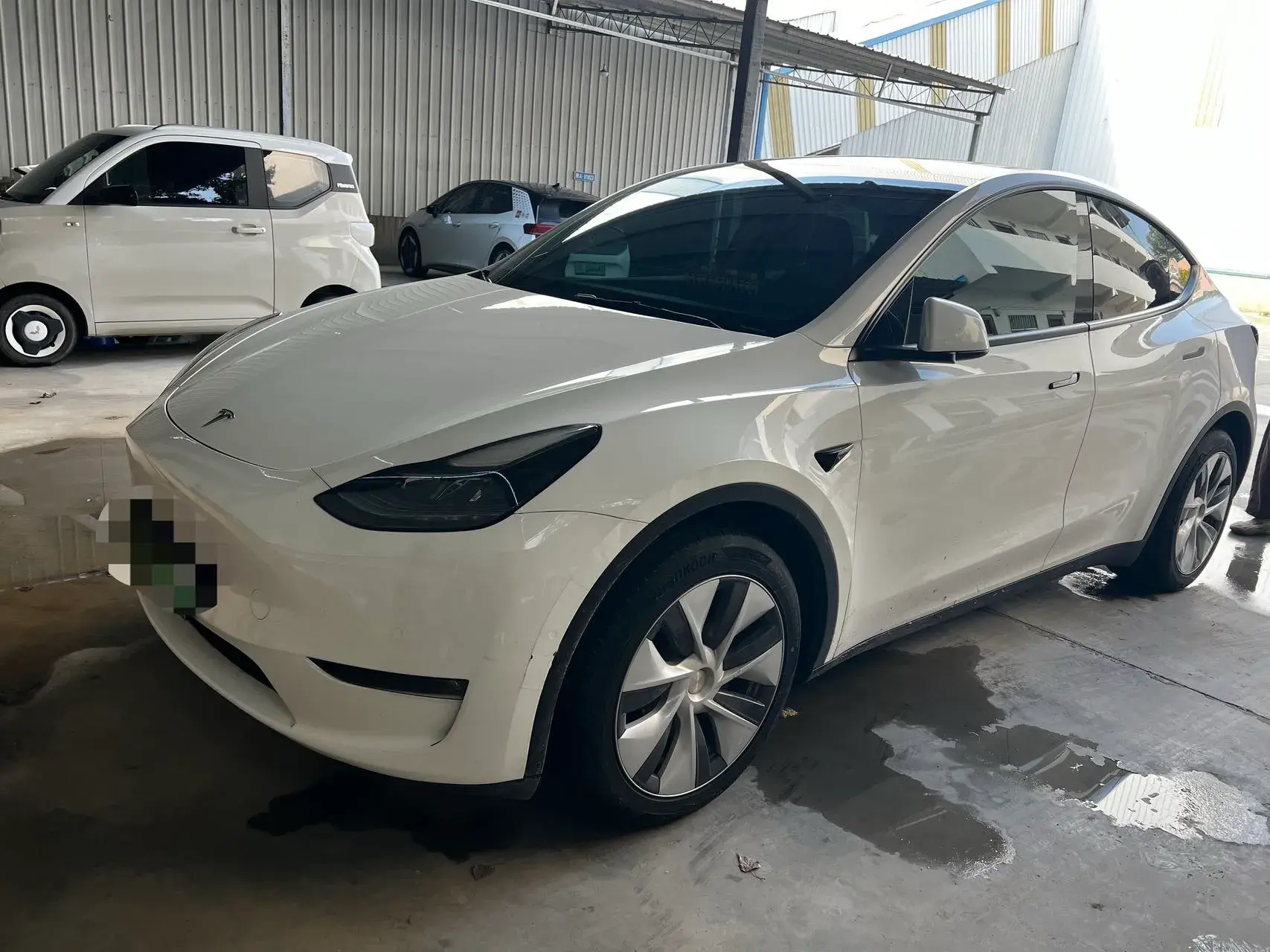 2022 TESLA MODEL view 1