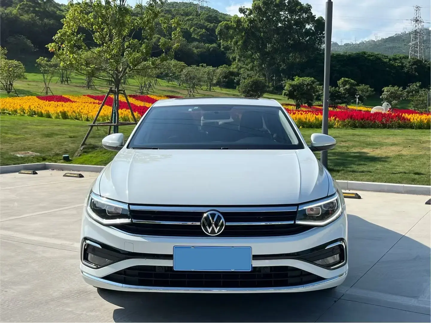 2023 VOLKSWAGEN BORA thumbnail 3