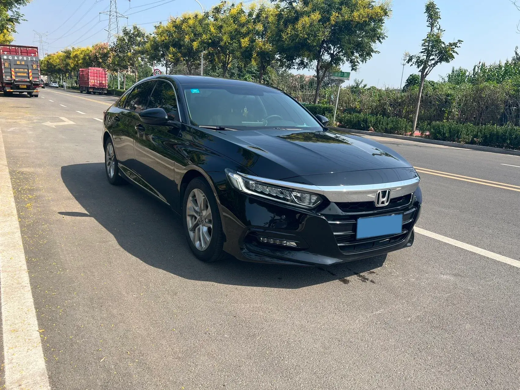 2018 HONDA ACCORD thumbnail 3