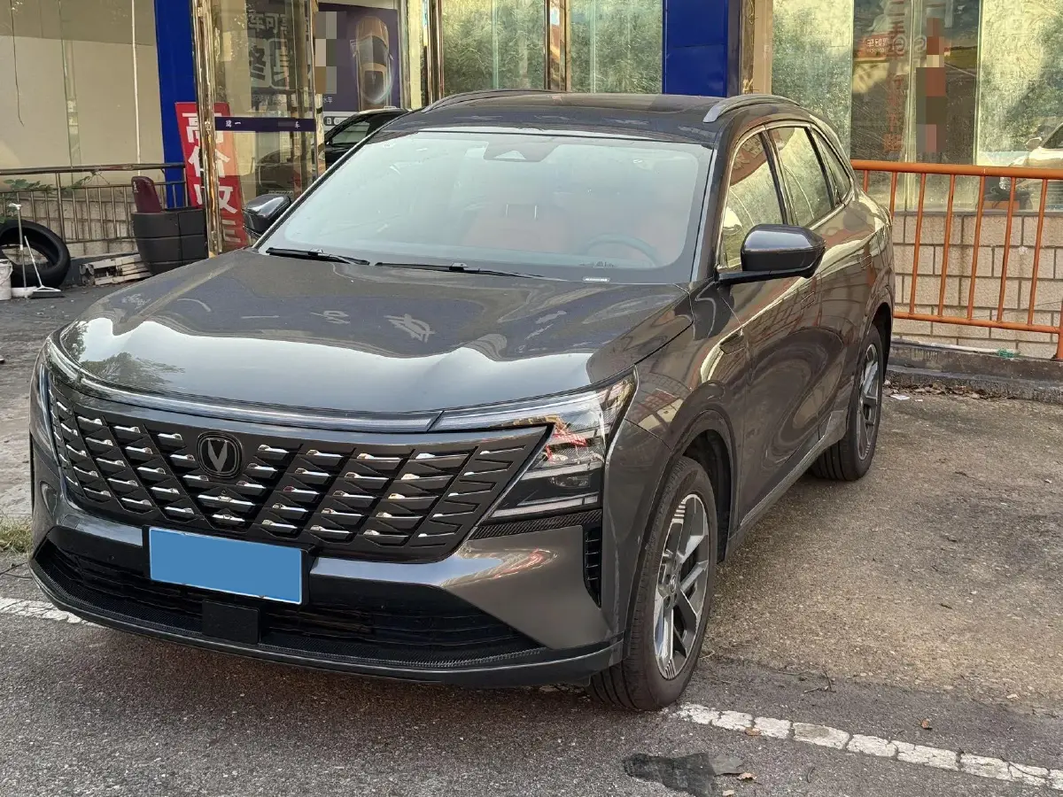 2025 ChangAn CS75 Plus 1.5T 192HP L4 8AT