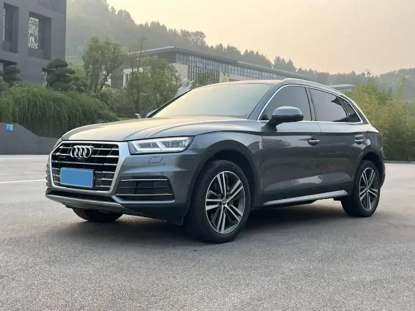 2020 Audi Q5L 2.0T 252HP L4 7DCT