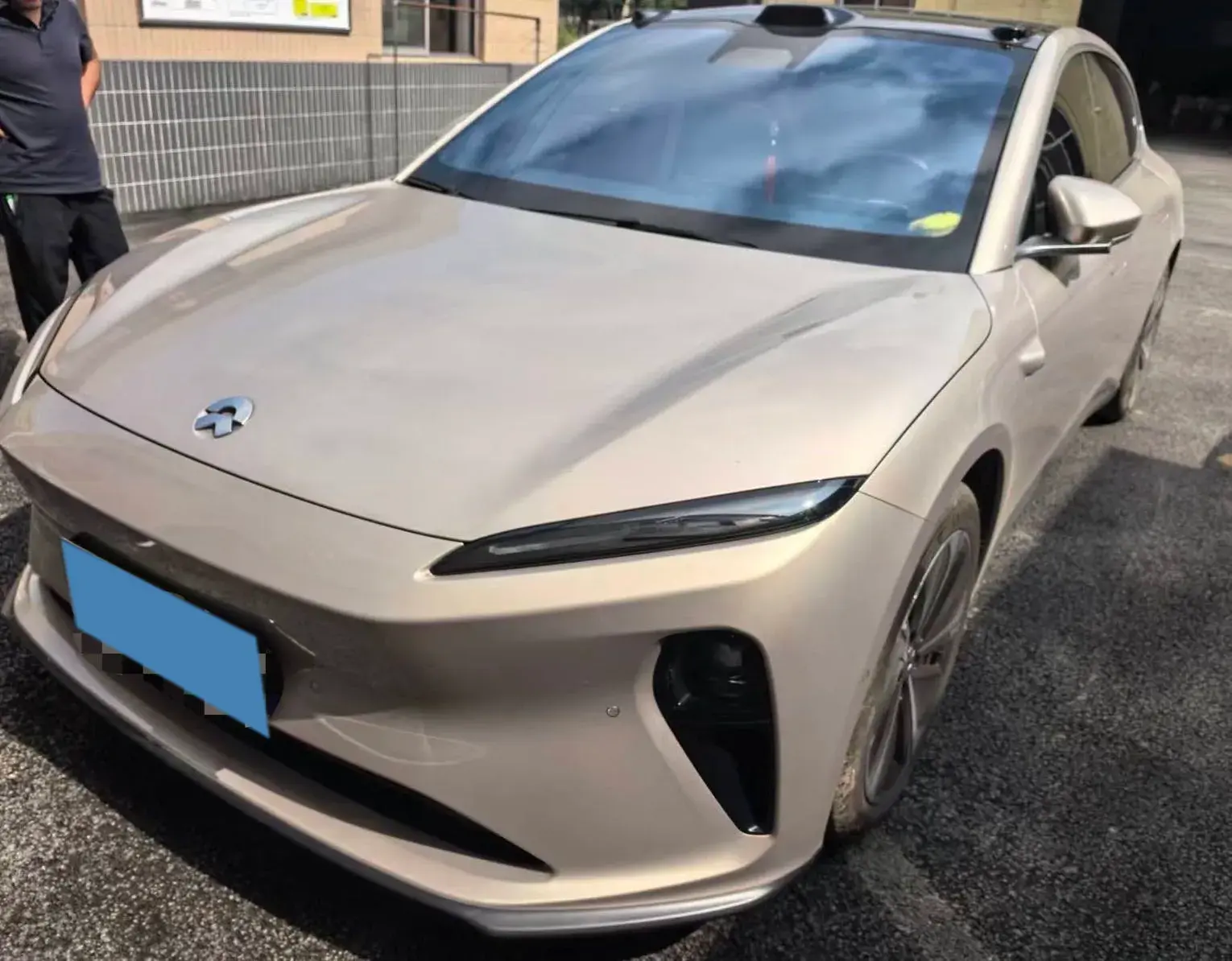 2024 NIO ET5T view 1