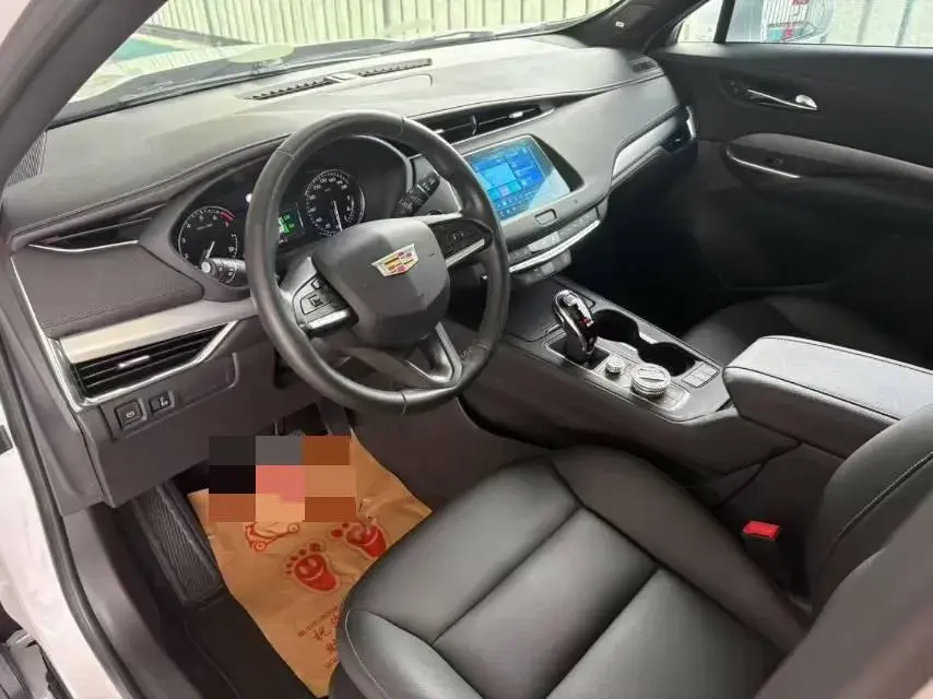 2020 CADILLAC XT4 thumbnail 3