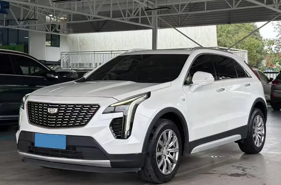 2020 CADILLAC XT4 view 1