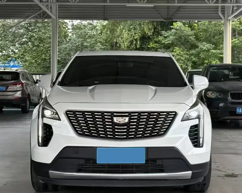 2020 CADILLAC XT4 thumbnail 2