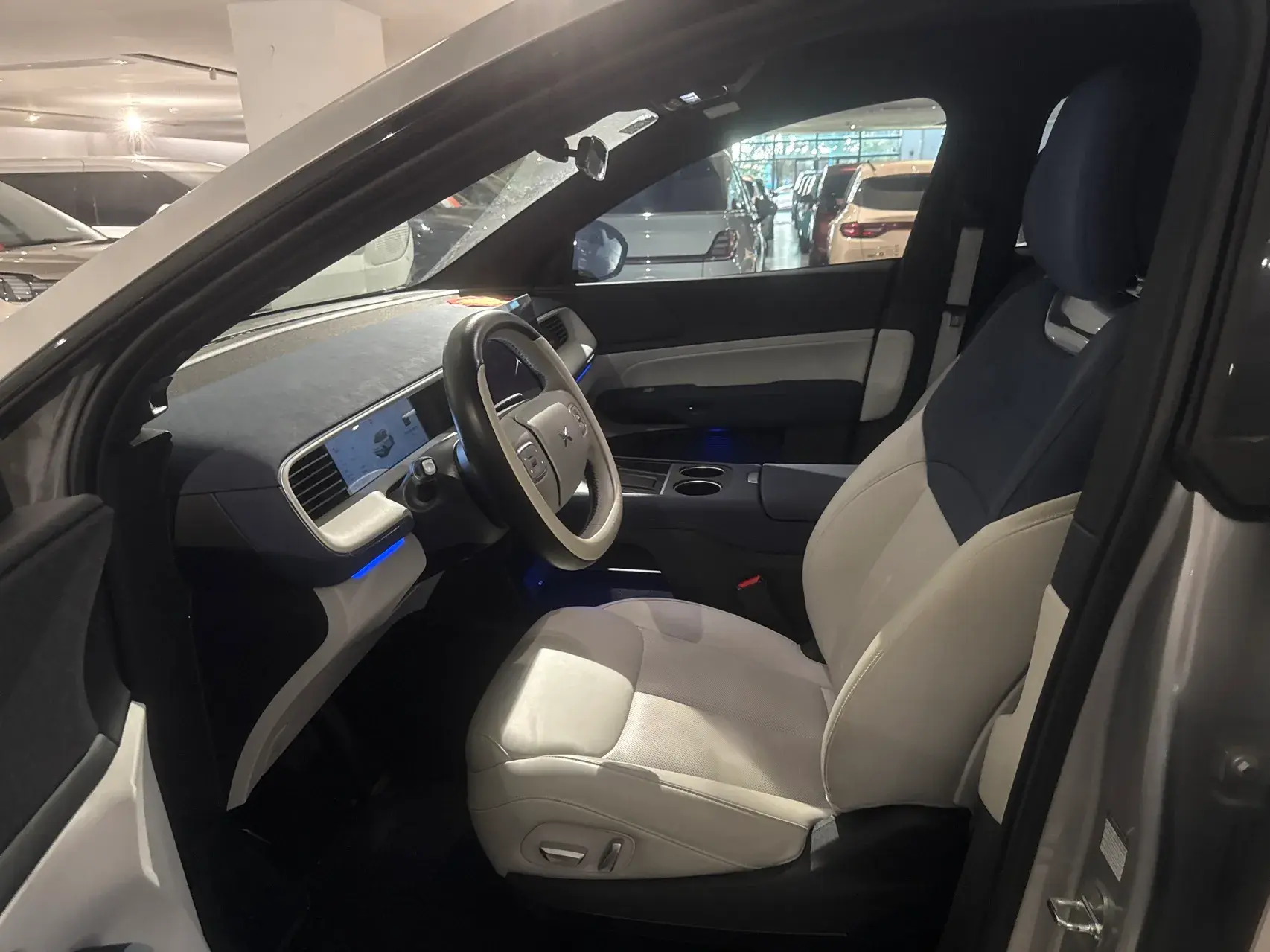 2023 XPENG G6 thumbnail 3