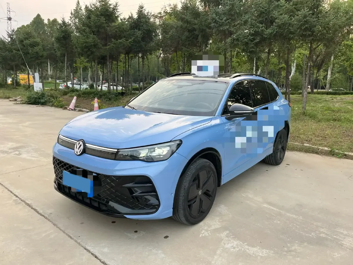 2024 Volkswagen Tiguan L 2.0T 220HP L4 7DCT