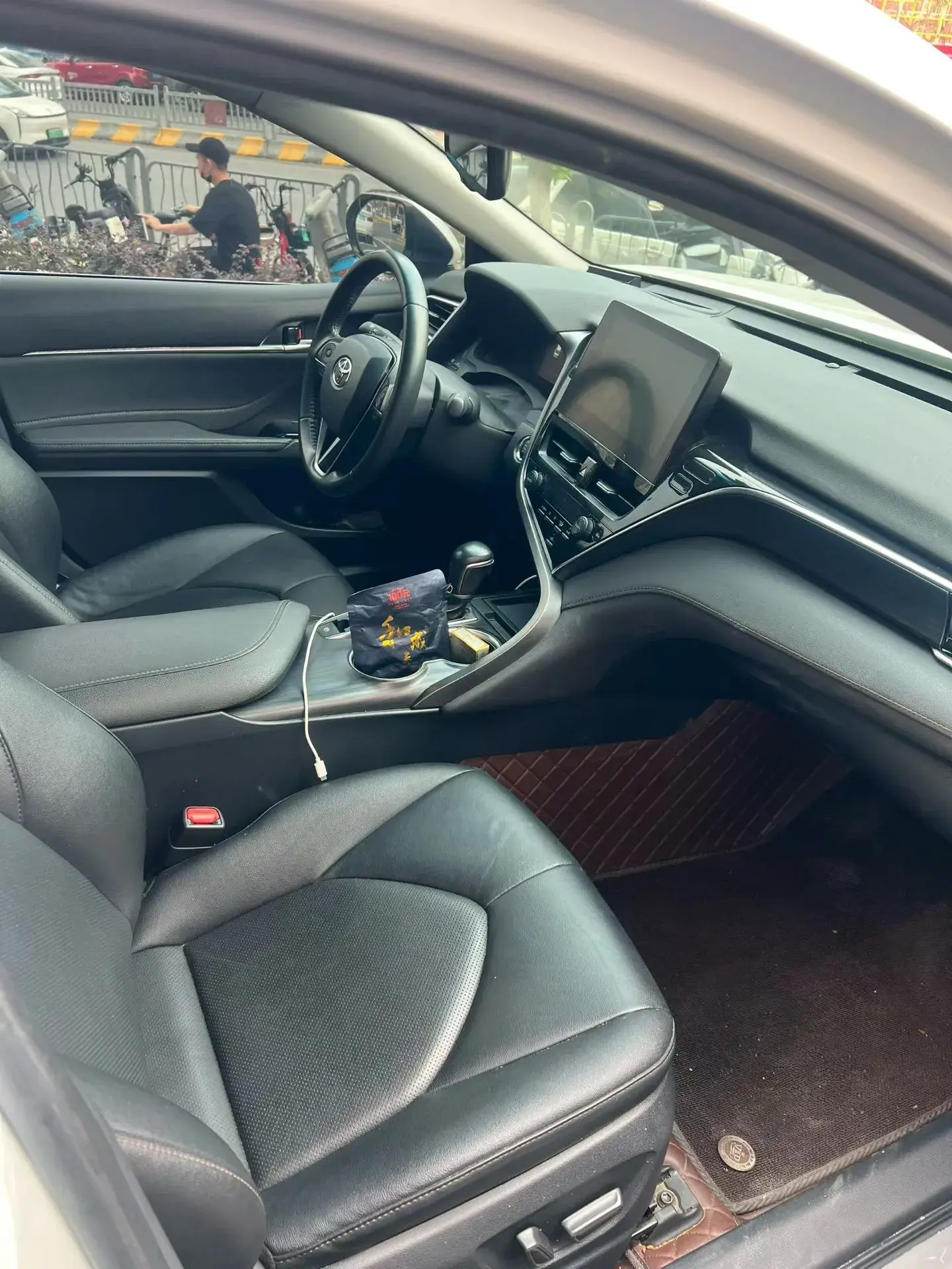 2021 TOYOTA CAMRY thumbnail 4