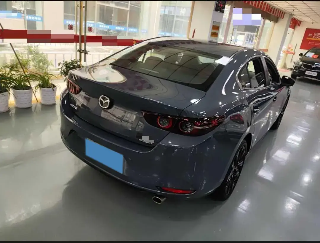 2022 MAZDA 3 thumbnail 2