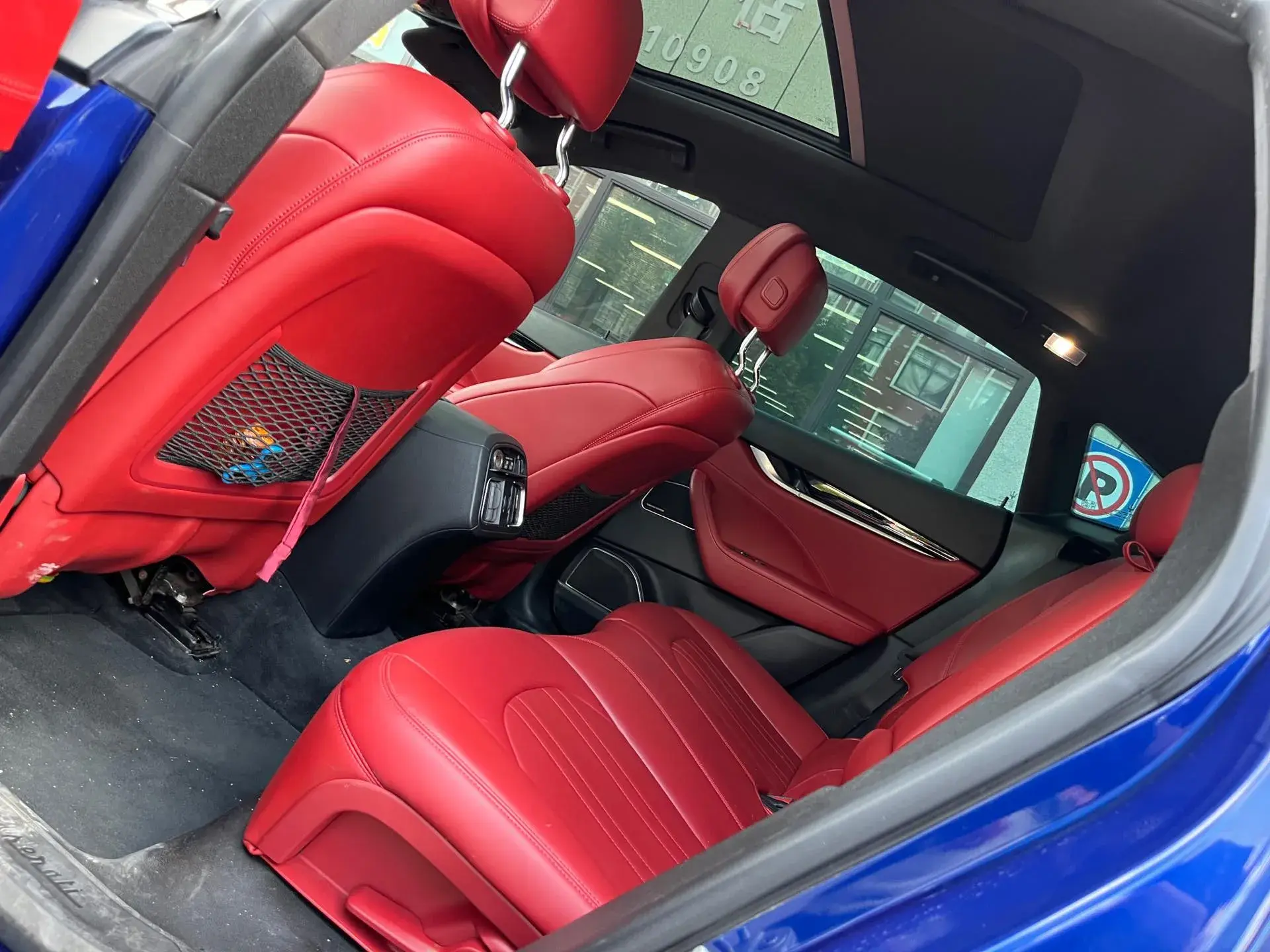 2018 MASERATI LEVANTE thumbnail 4