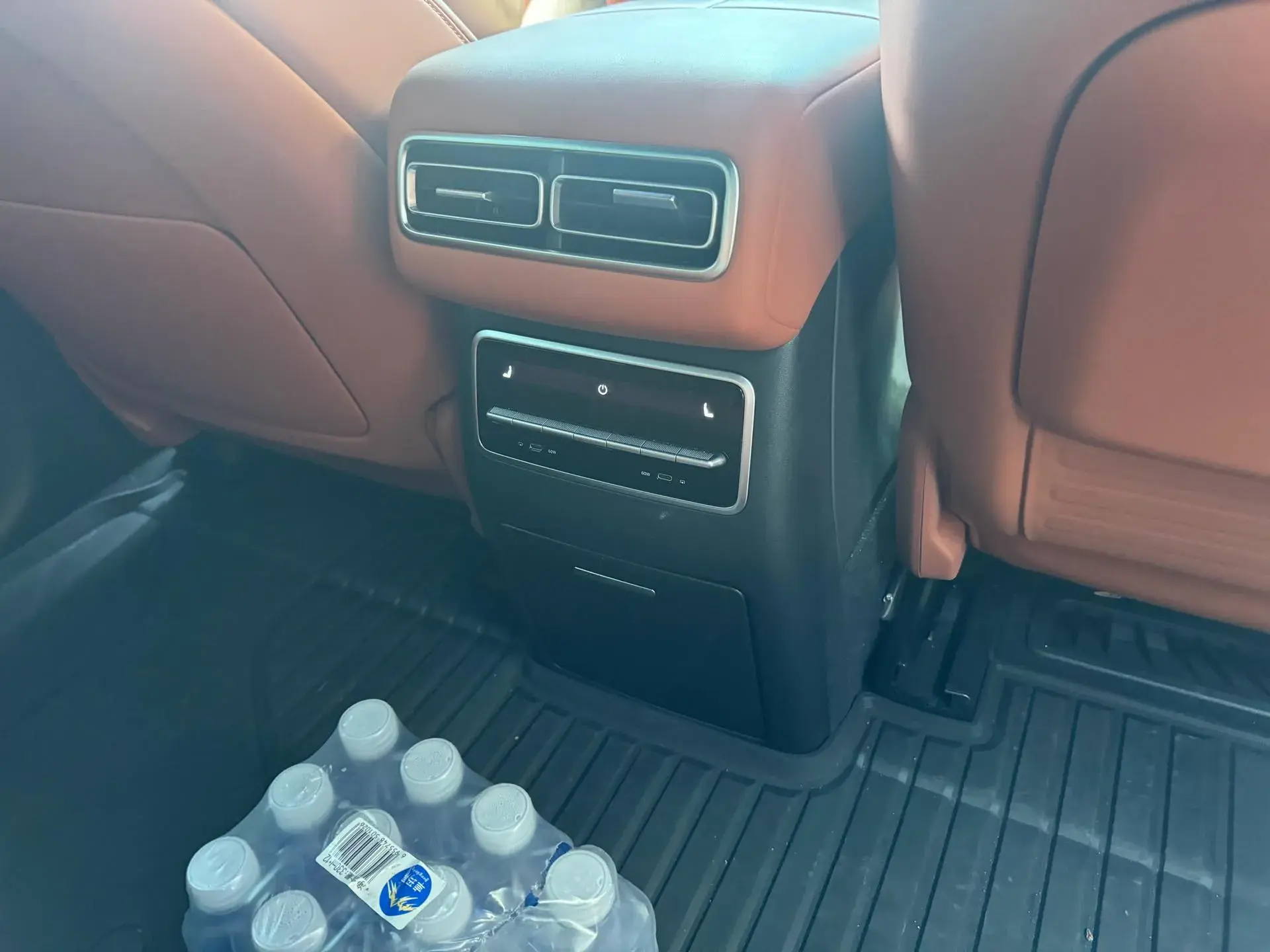 2023 LI L7 thumbnail 3