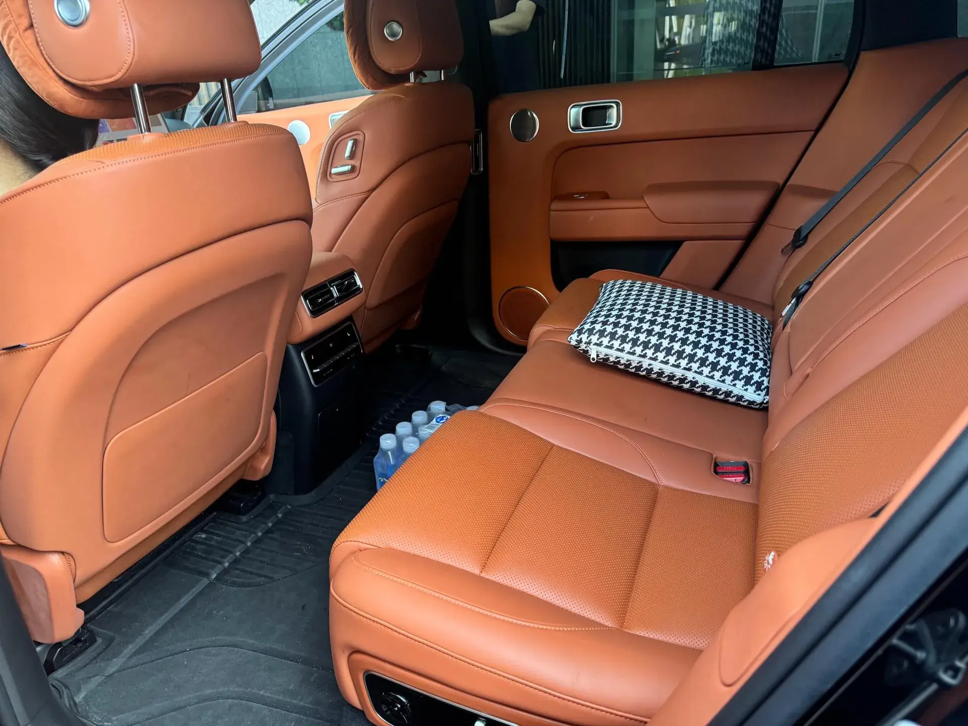 2023 LI L7 thumbnail 4