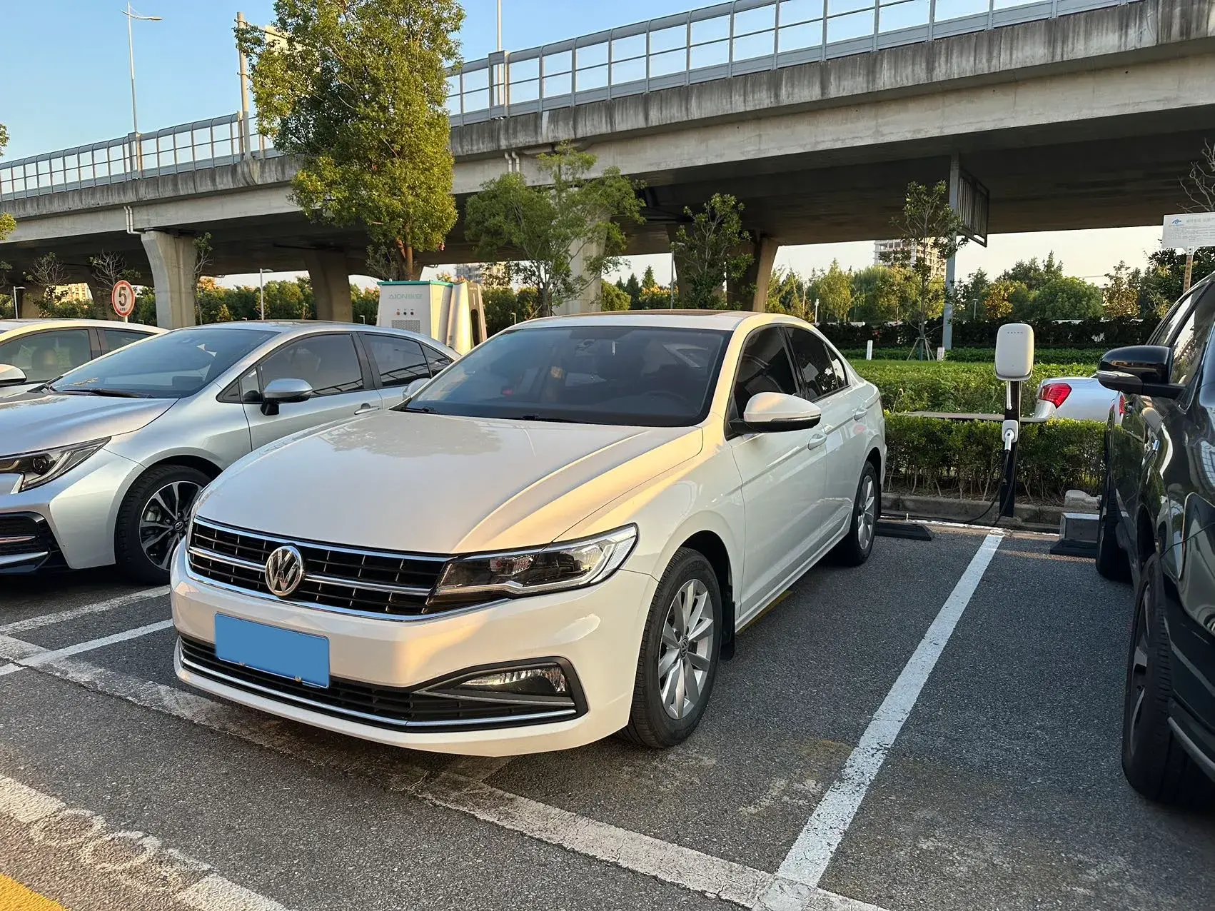 2020 VOLKSWAGEN BORA view 1