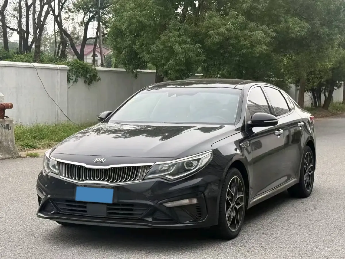 2019 Kia K5 2.0L 161HP L4 6AT