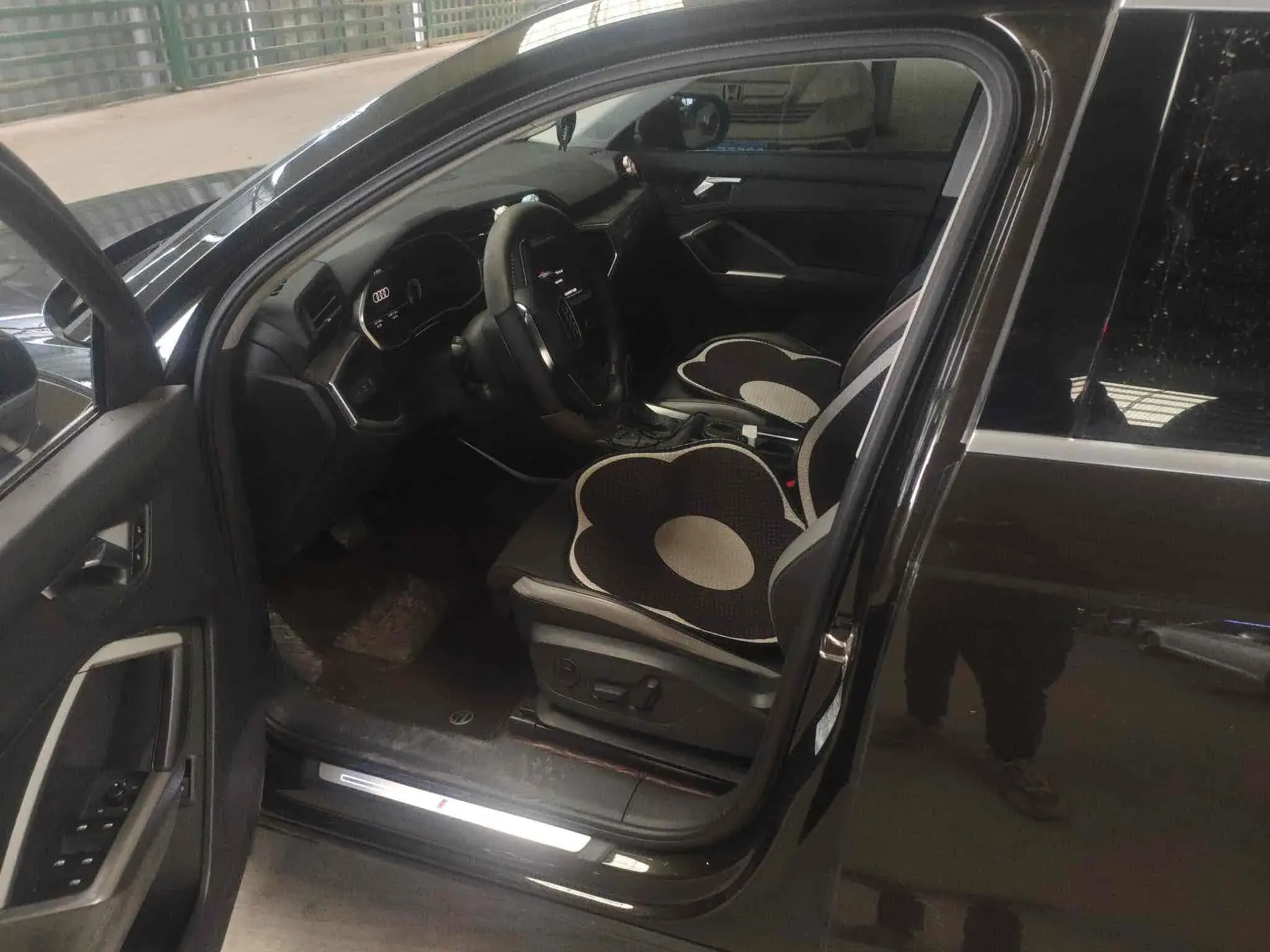 2022 AUDI Q3 thumbnail 2