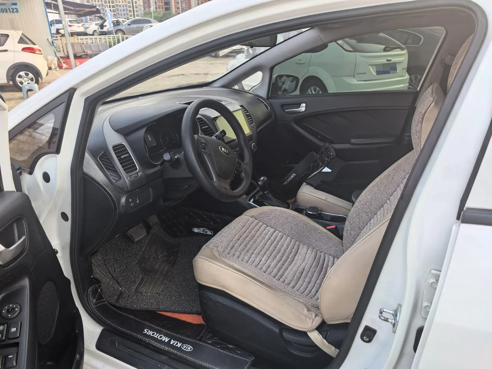 2016 KIA K3 thumbnail 2