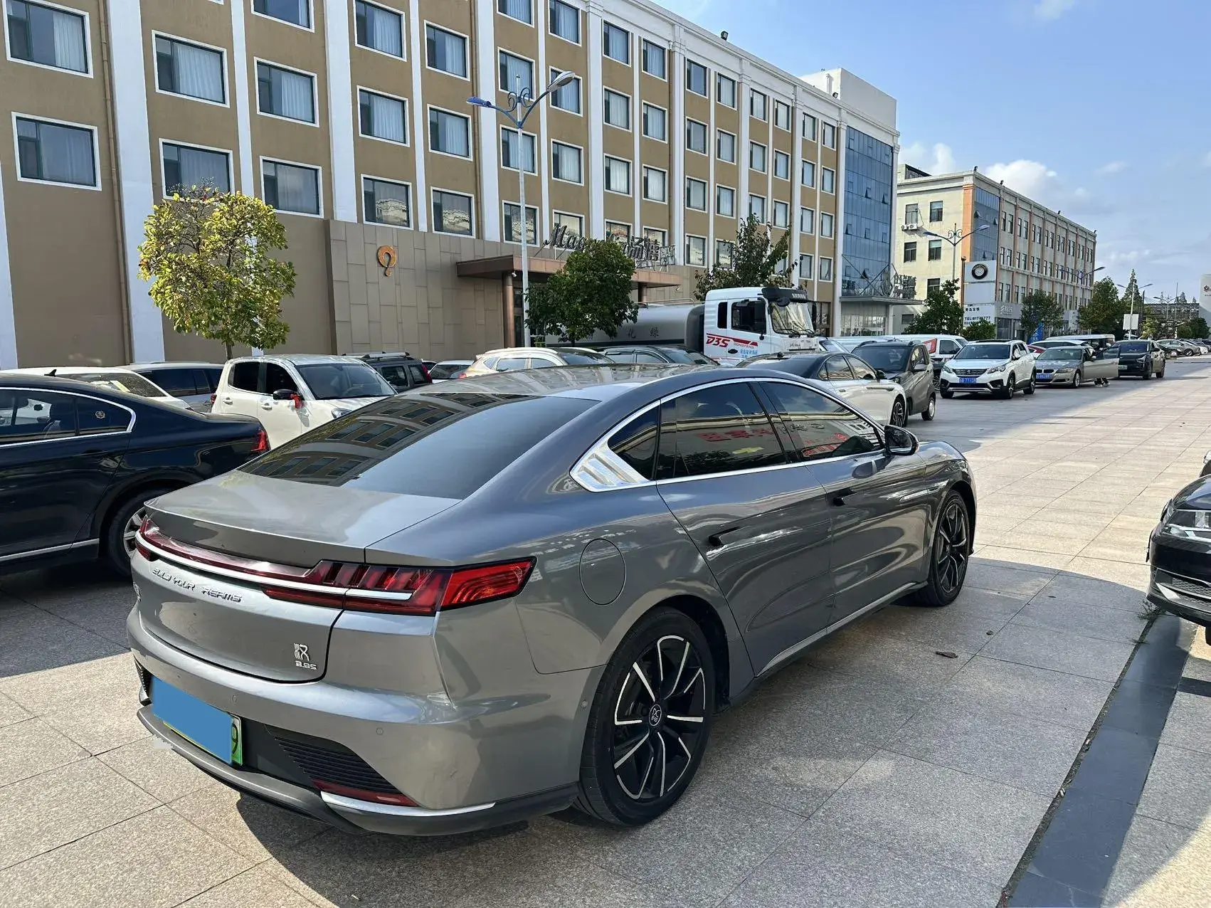 2020 BYD HAN thumbnail 4