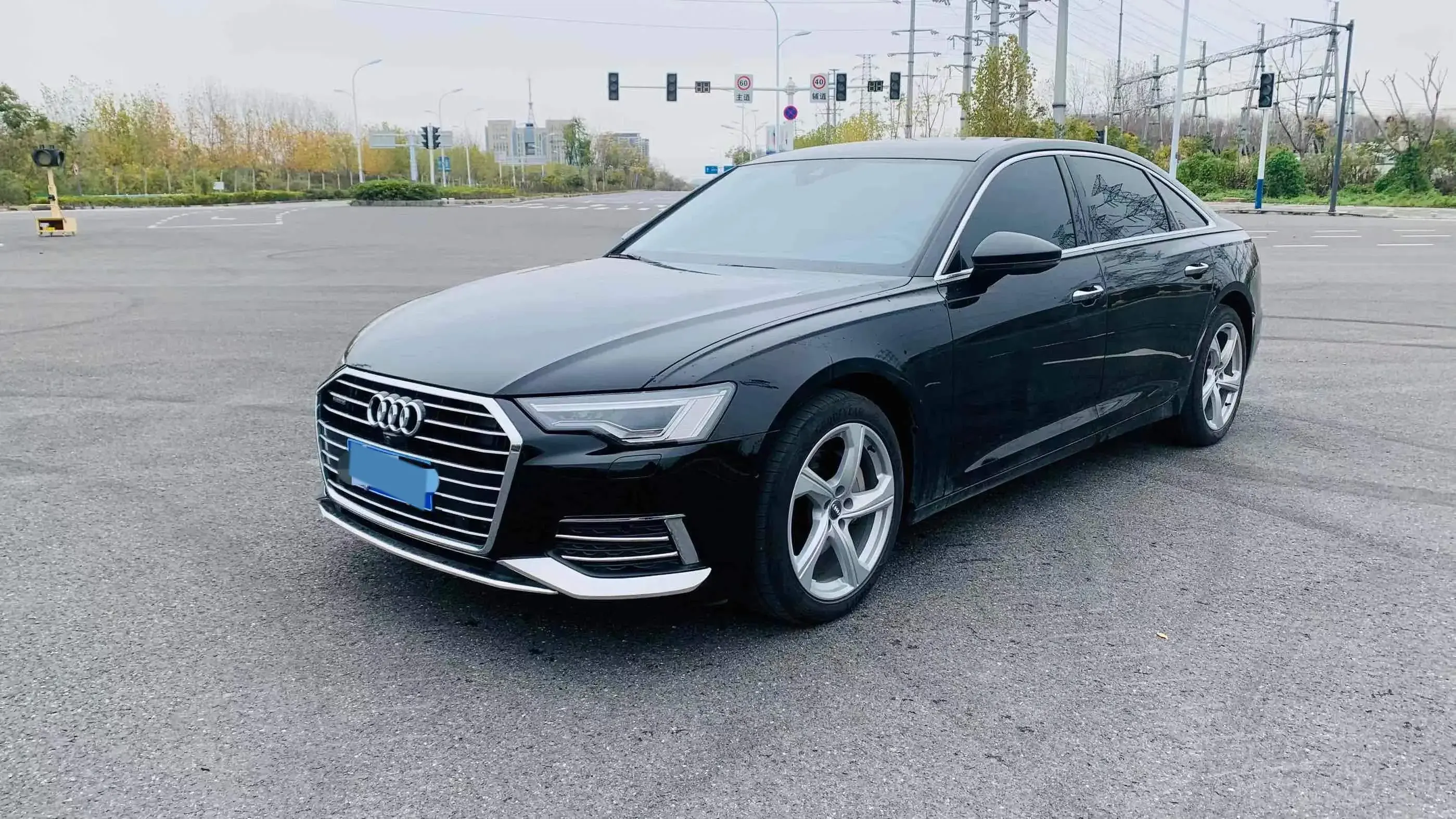 2020 AUDI A6L view 1