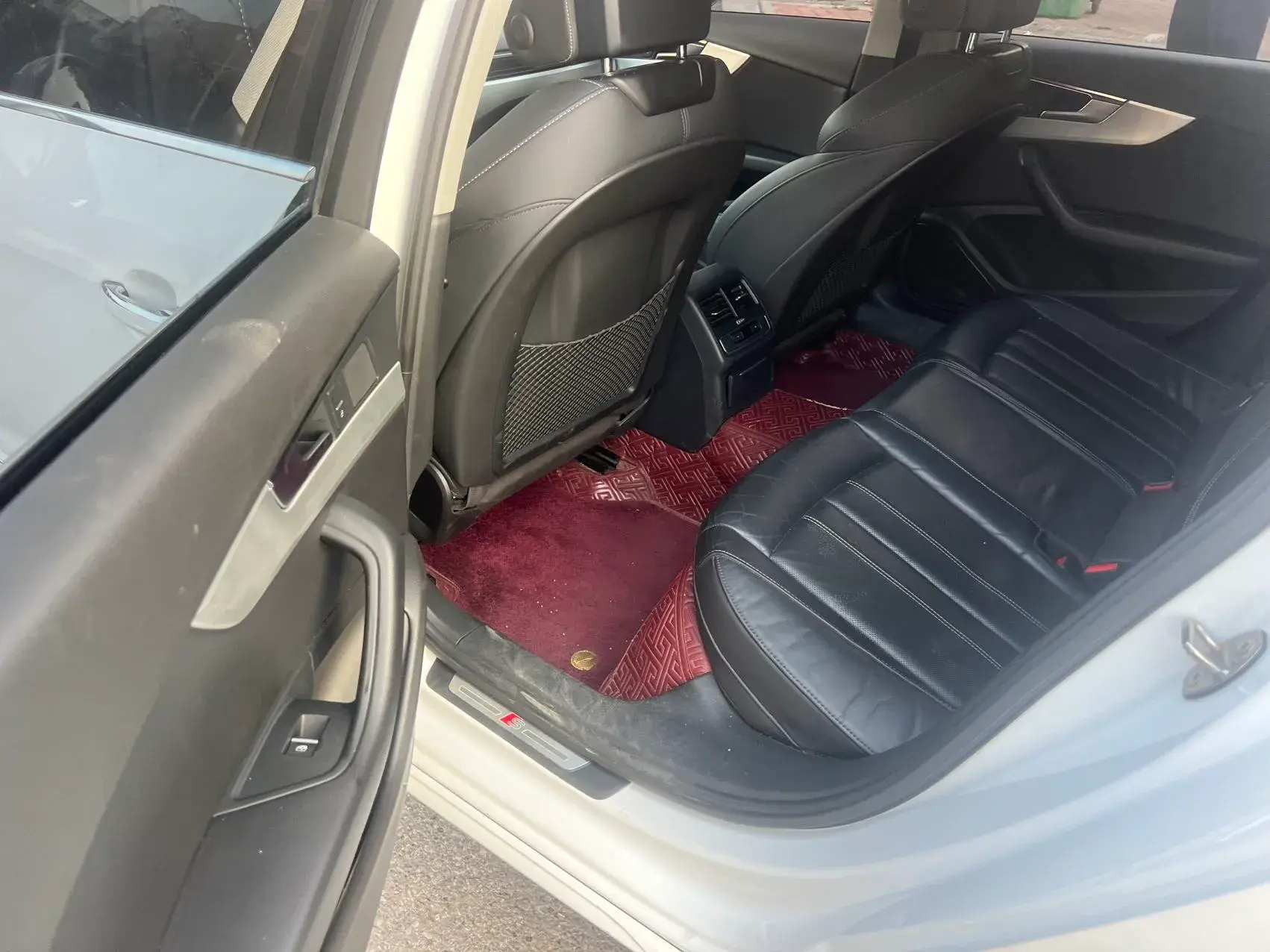 2020 AUDI A4L thumbnail 4